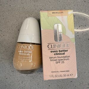Clinique Even Better Clinical Serum foundation in WN 04 Bone Very Fair
